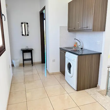 Aurora Gardens Spacious 3 Bedroom In Protaras パラリムニ