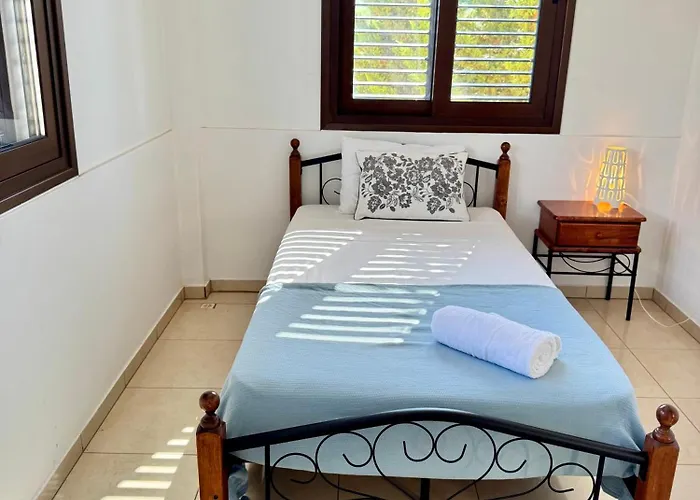 Aurora Gardens Spacious 3 Bedroom In Protaras ヴィラ