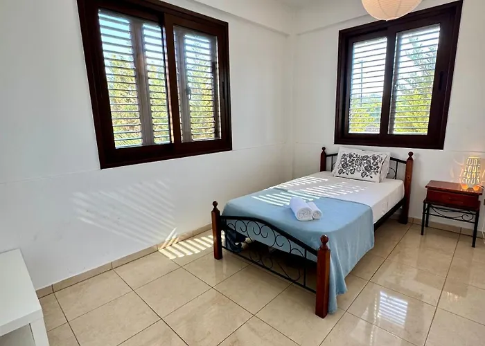 Aurora Gardens Spacious 3 Bedroom In Protaras