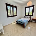 Aurora Gardens Spacious 3 Bedroom In Protaras
