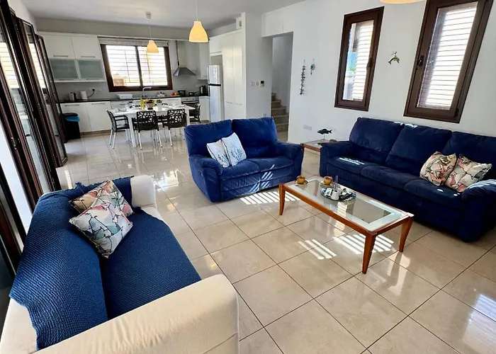 빌라 Aurora Gardens Spacious 3 Bedroom In Protaras 파라림니