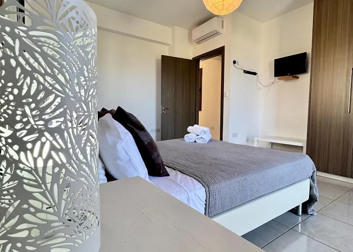 Вилла Aurora Gardens Spacious 3 Bedroom In Protaras