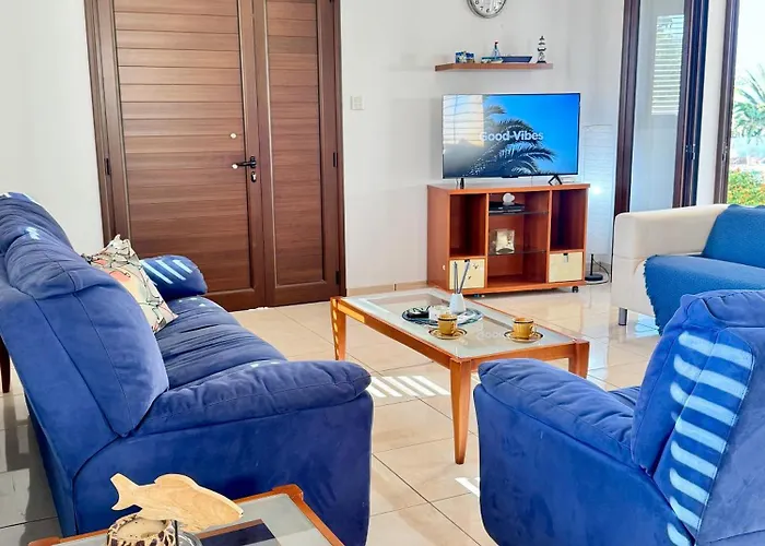 Aurora Gardens Spacious 3 Bedroom In Protaras Вилла Паралимни